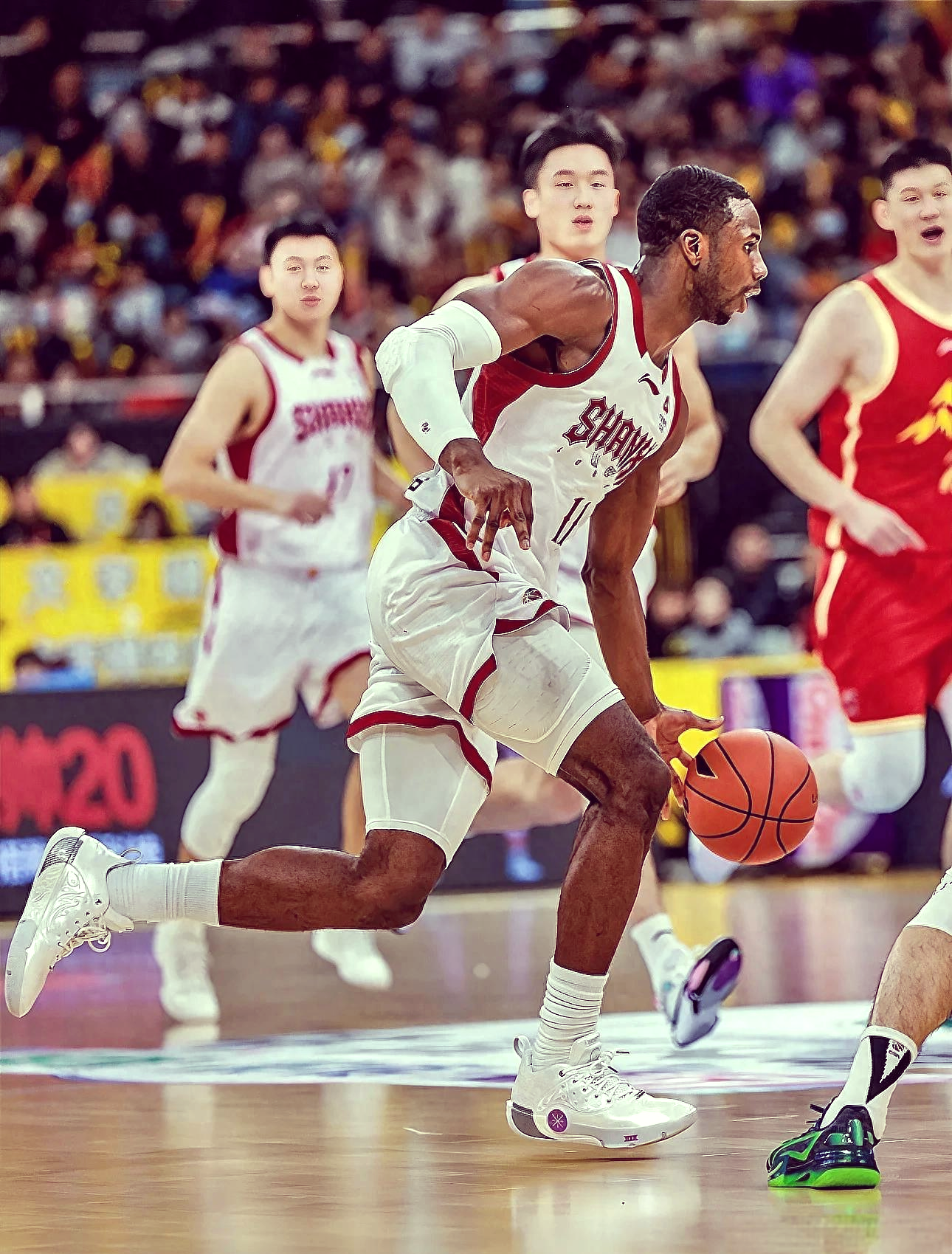 ayx-赛后CBA常规赛传出新动向，亚特兰大完成体检，管理层表态——球迷炸锅，数据趋势出现新变化的简单介绍